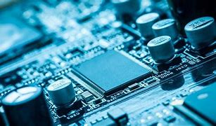 商務(wù)部新聞發(fā)言人就美商務(wù)部升級對華出口管制等問題應(yīng)詢答記者問